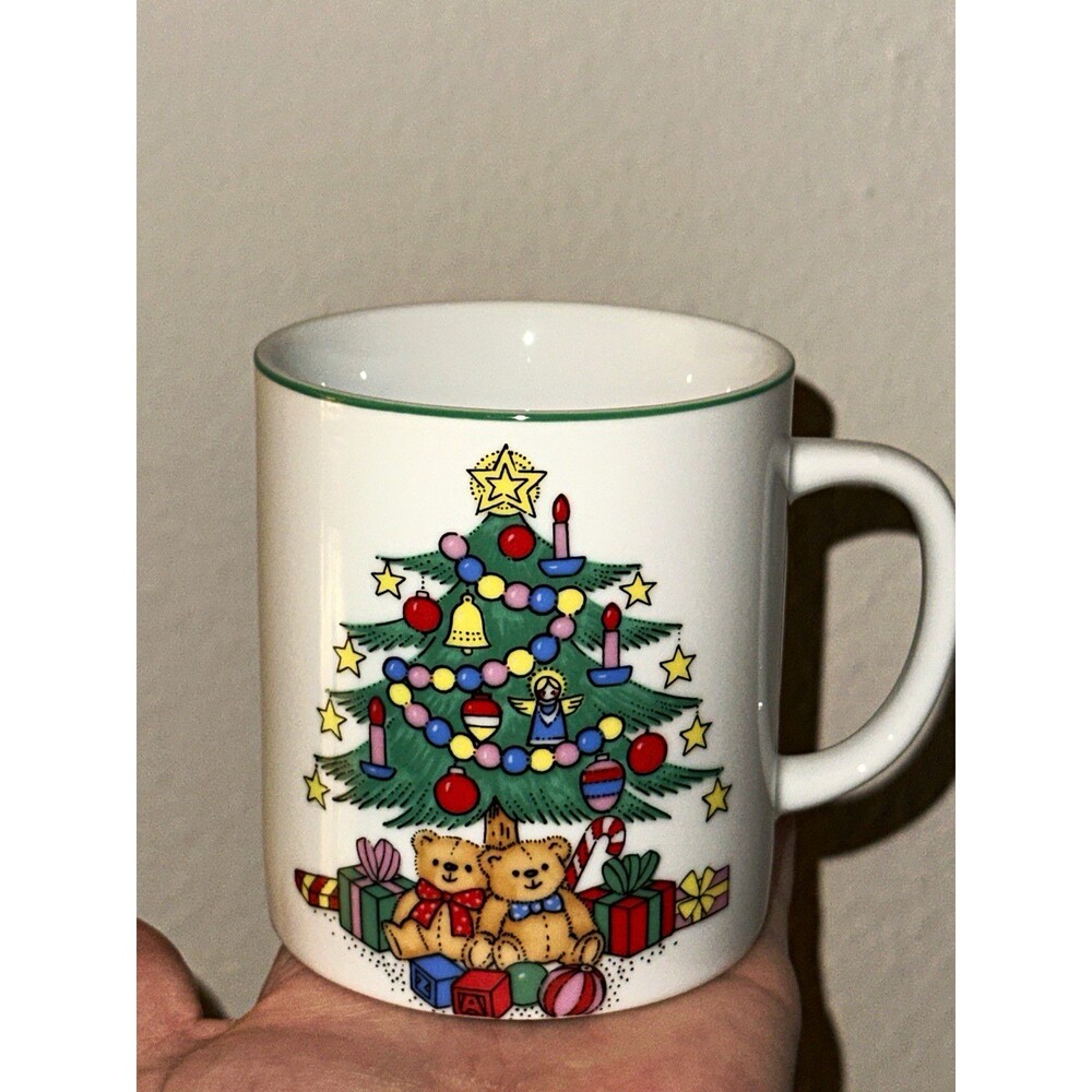 Vintage Ceramic ramic Christmas Tree Teddy Bear Coffee Mug 8 fl oz Japan